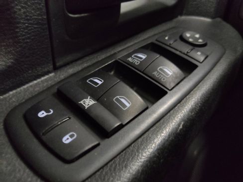 Used 2019 RAM 1500 Tradesman RWD image 27