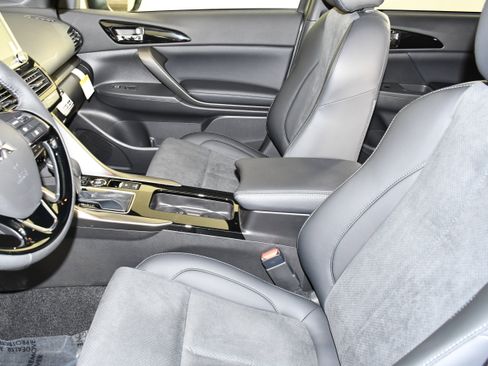New 2026 Mitsubishi Eclipse Cross Black Edition AWD/4WD image 14