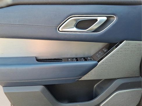 Used 2019 Land Rover Range Rover Velar R-Dynamic HSE image 13