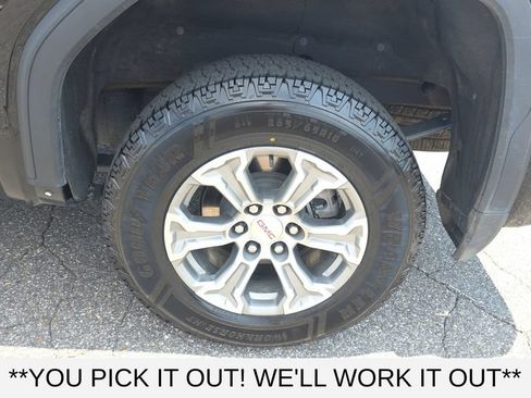Used 2025 GMC Sierra 1500 SLT AWD/4WD image 10