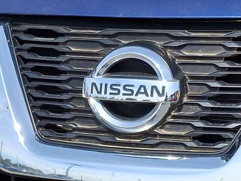 Used 2017 Nissan Rogue S AWD/4WD image 34