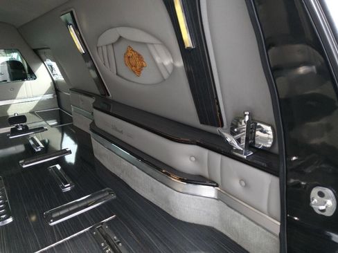 Used 2015 Cadillac XTS Hearse image 22