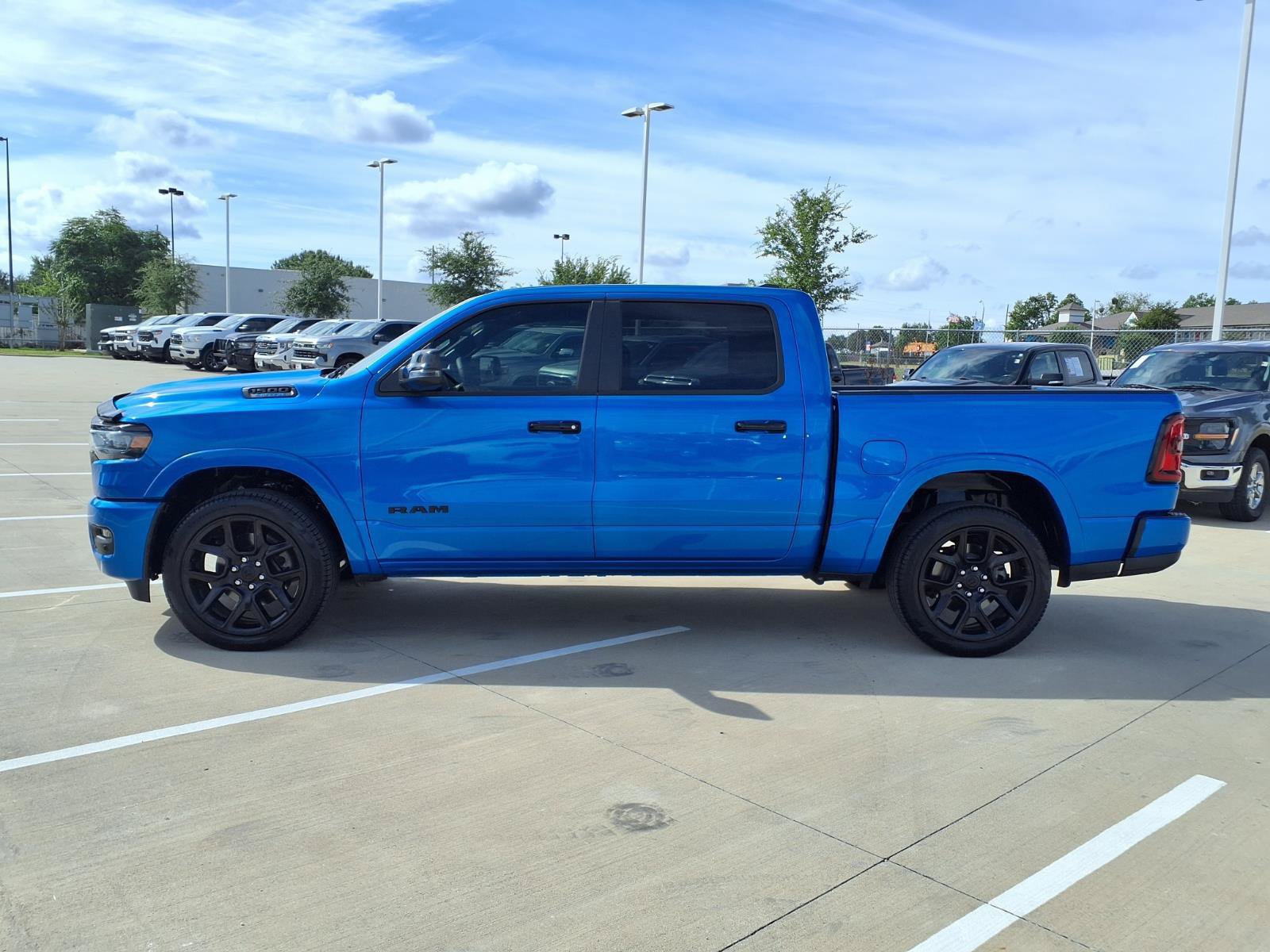 Used 2025 RAM 1500 Laramie w/ Night Edition AWD/4WD image 8