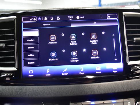 Used 2025 Chrysler Pacifica Select FWD image 29