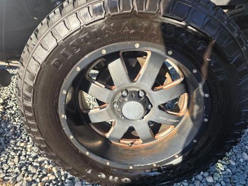 Used 2014 Ford F150 FX4 w/ Equipment Group 402A Luxury image 10