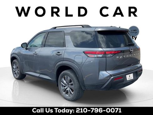 Used 2025 Nissan Pathfinder SV AWD/4WD image 5
