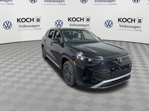 New 2025 Volkswagen Tiguan S image 3