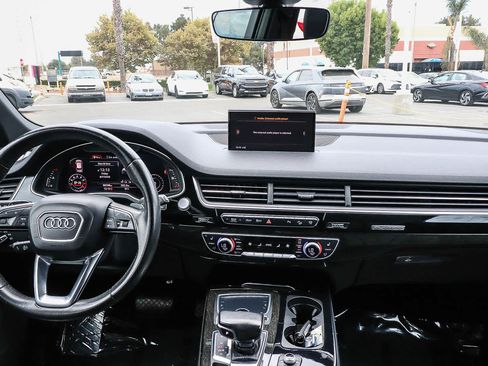 Used 2017 Audi Q7 3.0T Premium Plus AWD/4WD image 17