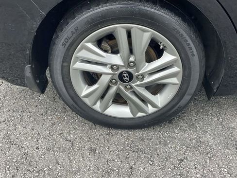 Used 2020 Hyundai Elantra SEL FWD image 10