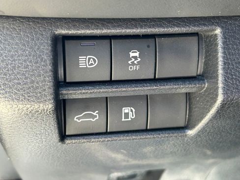 Used 2022 Toyota Avalon XLE FWD image 23