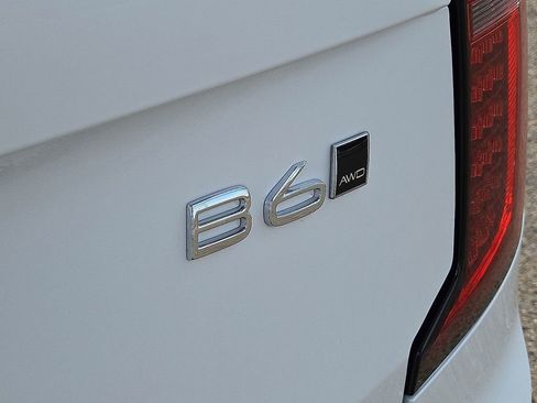 New 2026 Volvo XC90 B6 Ultra image 12