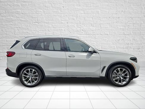 Used 2023 BMW X5 xDrive40i w/ Premium Package AWD/4WD image 7