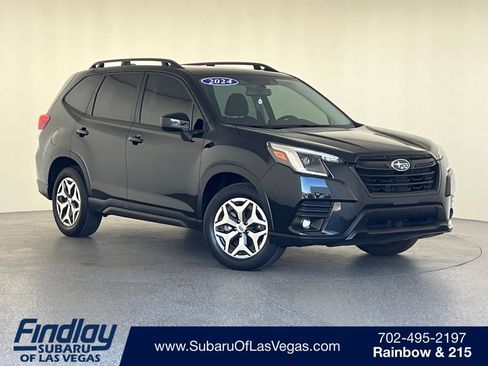 Used 2024 Subaru Forester Premium AWD/4WD image 1
