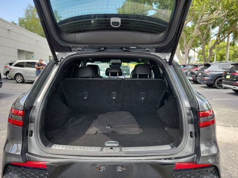 Used 2023 Genesis GV70 2.5T w/ Sport Prestige Package AWD/4WD image 8