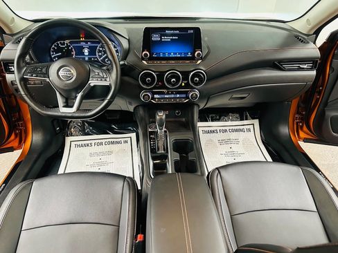 Used 2023 Nissan Sentra SR w/ SR Premium Package image 11