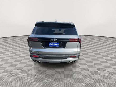 New 2025 Chevrolet Traverse LT w/ Enhanced Driving Package image 7