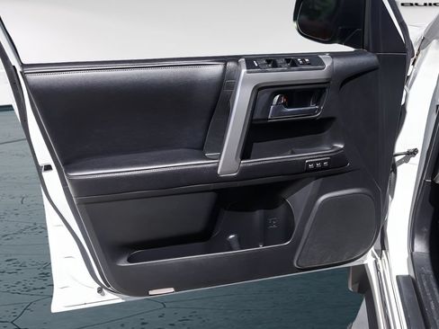 Used 2019 Toyota 4Runner Limited RWD image 26
