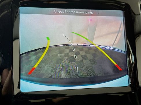 Used 2019 Jeep Cherokee Limited w/ Luxury Group image 14