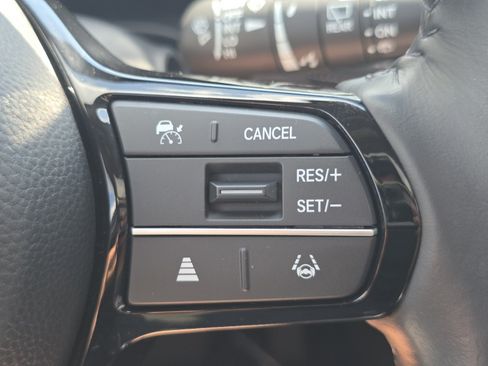 Certified 2024 Honda HR-V EX-L image 32