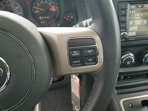 Used 2016 Jeep Patriot 75th Anniversary w/ Power Value Group image 26