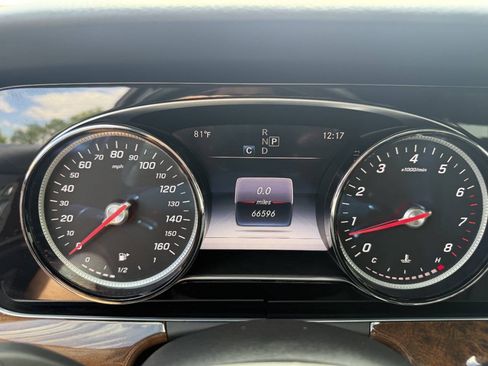 Used 2017 Mercedes-Benz E 300 4MATIC image 14