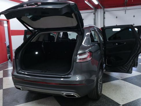 Used 2021 Lincoln Nautilus Standard w/ Equipment Group 101A image 29