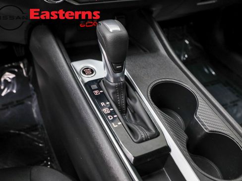 Used 2025 Nissan Altima 2.5 SV image 16