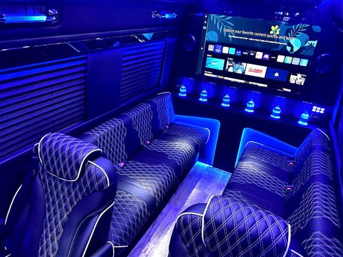 Used 2024 Mercedes-Benz Sprinter 3500 image 20