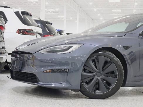 Used 2022 Tesla Model S image 2