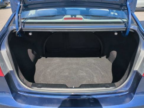 Used 2010 Hyundai Elantra FWD image 14