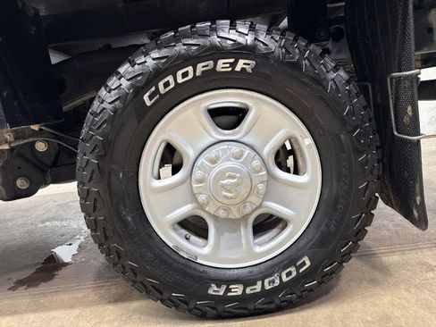 Used 2023 RAM 2500 Tradesman image 39