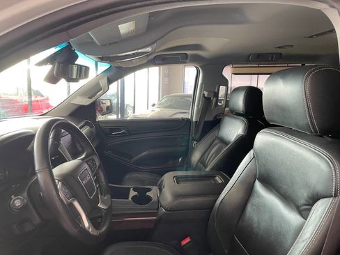 Used 2016 GMC Yukon XL SLE w/ Convenience Package image 16