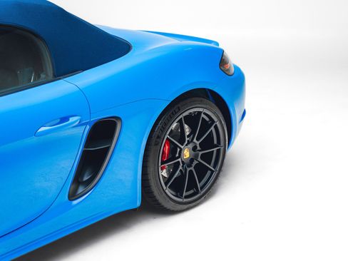 Used 2025 Porsche 718 Boxster GTS w/ Premium Package RWD image 14
