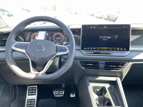 New 2026 Volkswagen Tiguan SE R-Line FWD image 14