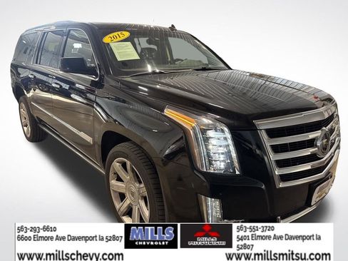 Used 2015 Cadillac Escalade ESV Premium image 3