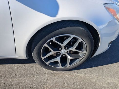 Used 2017 Buick Regal Sport Touring image 11