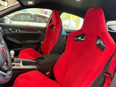 Certified 2025 Honda Civic Type R image 12