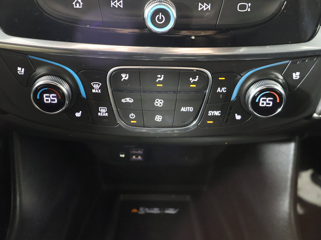 Used 2023 Chevrolet Traverse Premier AWD/4WD image 56