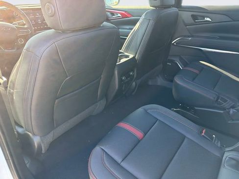 New 2026 Chevrolet Traverse RS image 16