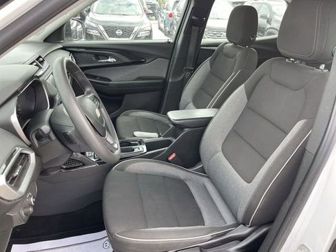 Used 2023 Chevrolet TrailBlazer LS AWD/4WD image 11