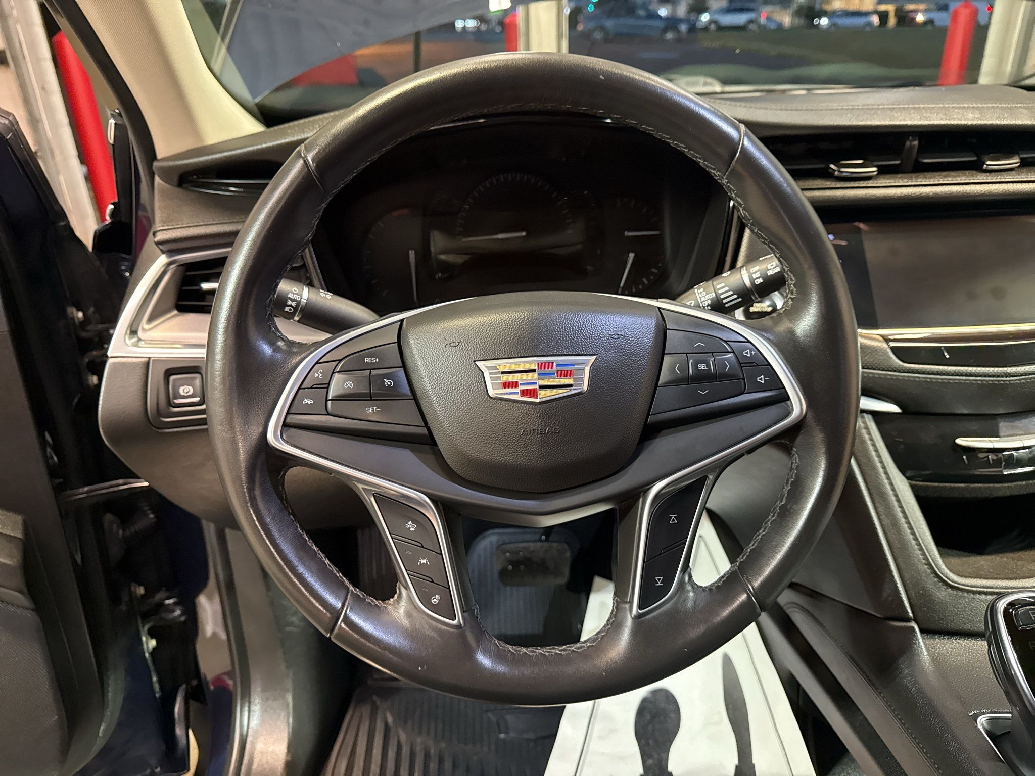 Used 2017 Cadillac XT5 Premium Luxury w/ Driver Assist Package AWD/4WD image 18