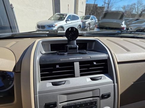 Used 2010 Ford Escape XLT FWD image 16