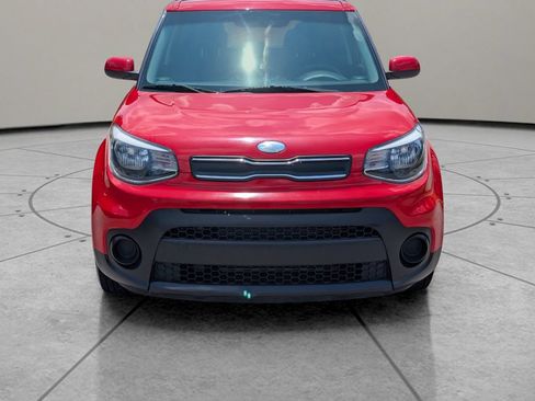 Used 2019 Kia Soul FWD image 2