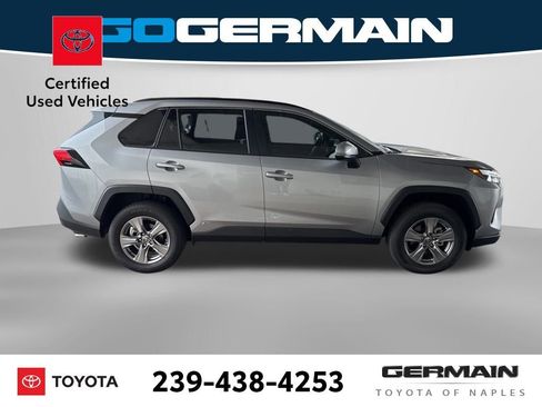 Used 2025 Toyota RAV4 XLE image 9