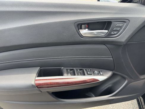 Used 2015 Acura TLX FWD image 15