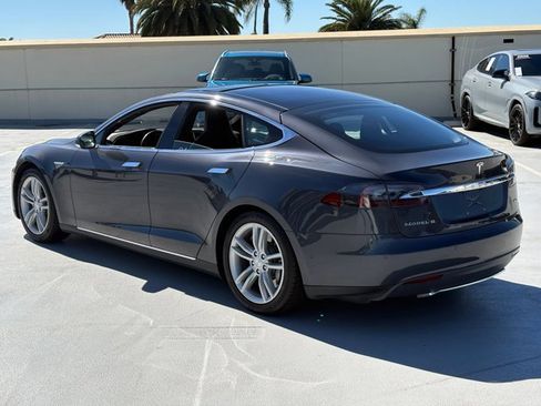 Used 2015 Tesla Model S 90D image 8