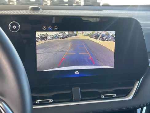 Used 2025 Chevrolet Equinox LT image 17