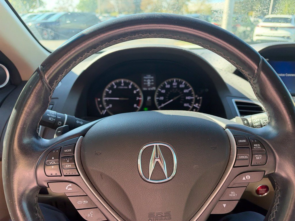 Used 2017 Acura RDX w/ Technology Package AWD/4WD image 3
