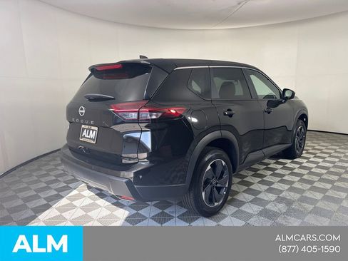 Used 2025 Nissan Rogue SV image 7