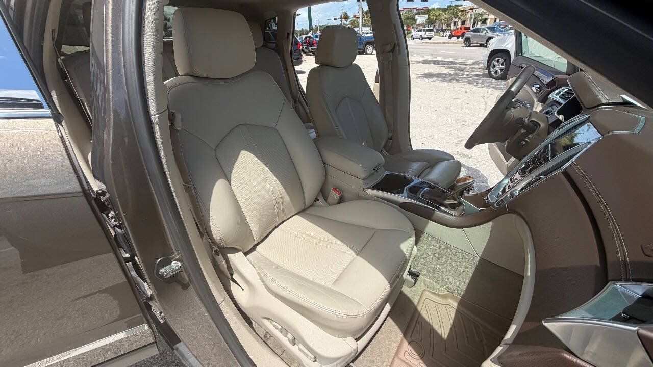 Used 2014 Cadillac SRX Luxury w/ Driver Awareness Package FWD image 10